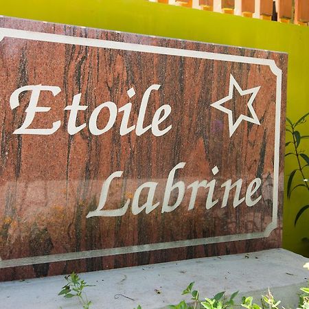 Etoile Labrine Guest House La Digue Bagian luar foto