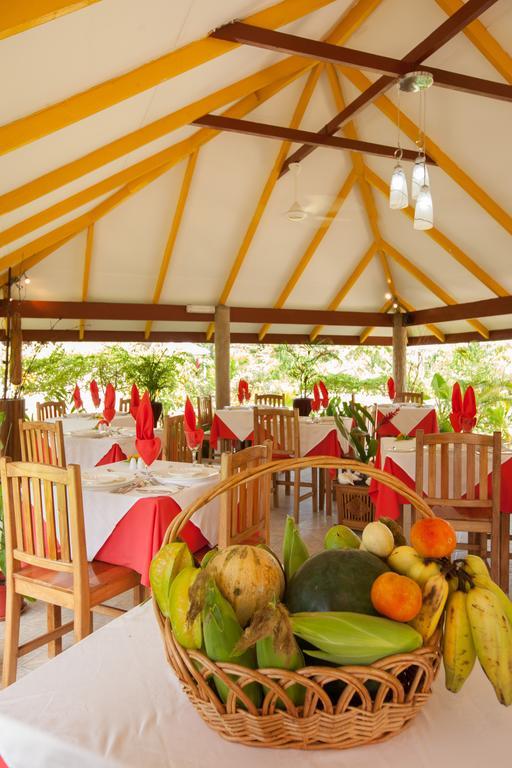 Etoile Labrine Guest House La Digue Bagian luar foto
